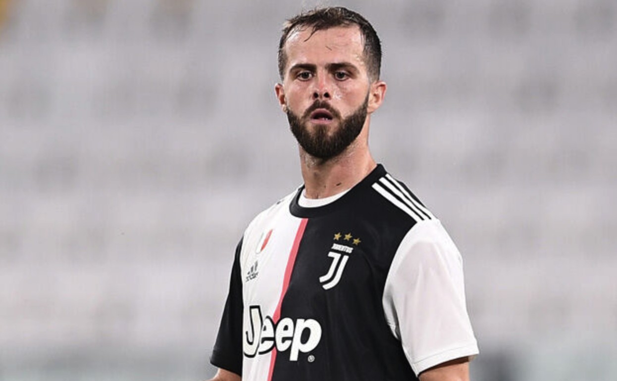 开云在线-尤文图斯中场皮亚尼奇接受伤病治疗，恢复情况令人担忧