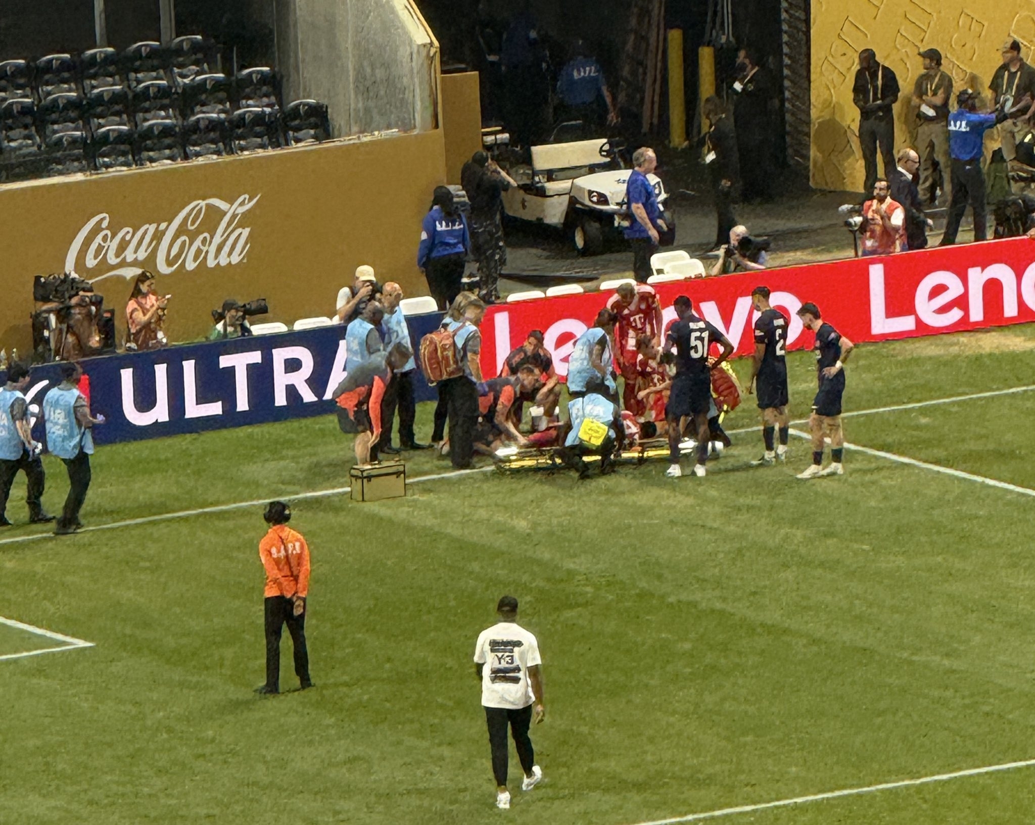 开云体育-墨西哥杯赛决赛精彩绝伦进入最后拉锯阶段