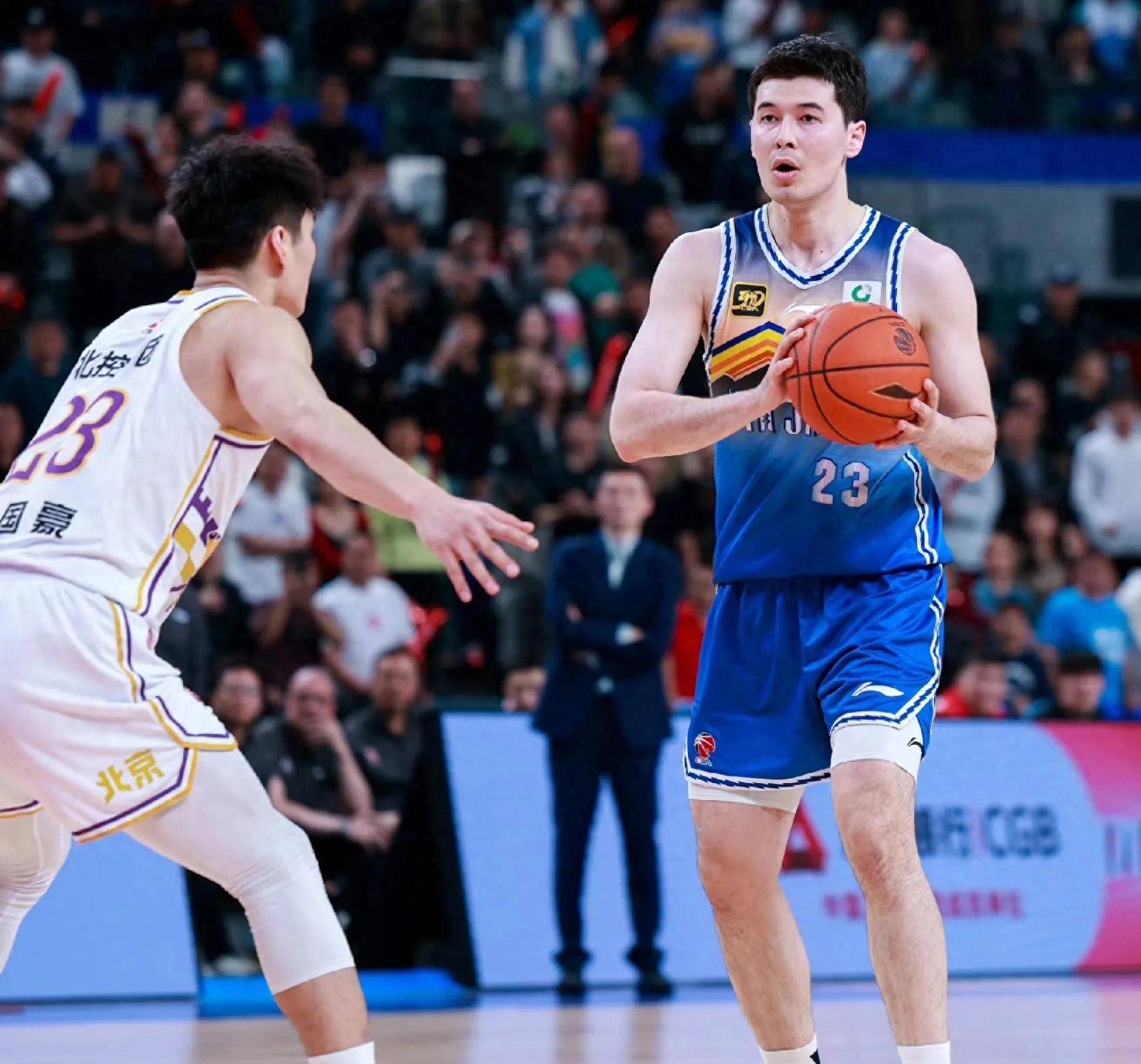 新疆男篮在今晚比赛中双杀上海队，一路领先的简单介绍