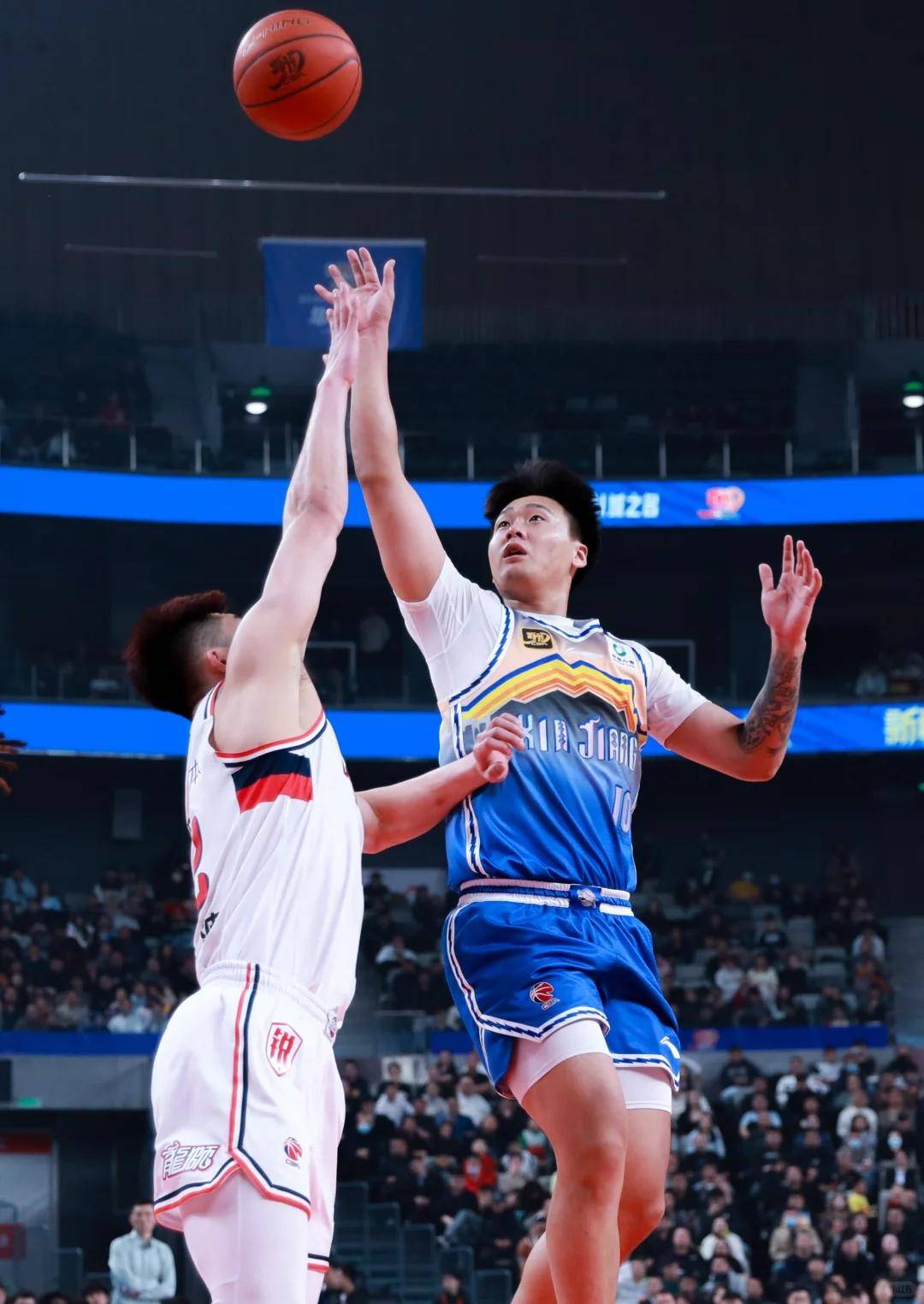 包含新疆狂胜辽宁,全队士气大涨冲刺总决赛的词条 包含新疆狂胜辽宁,全队士气大涨冲刺总决赛的词条