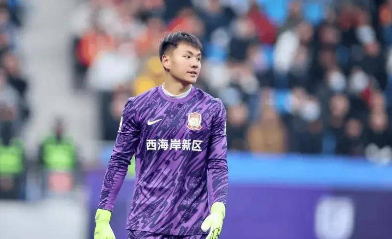 爱游戏-亚眠守门员出色表现引发外界称赞，获得关注的简单介绍